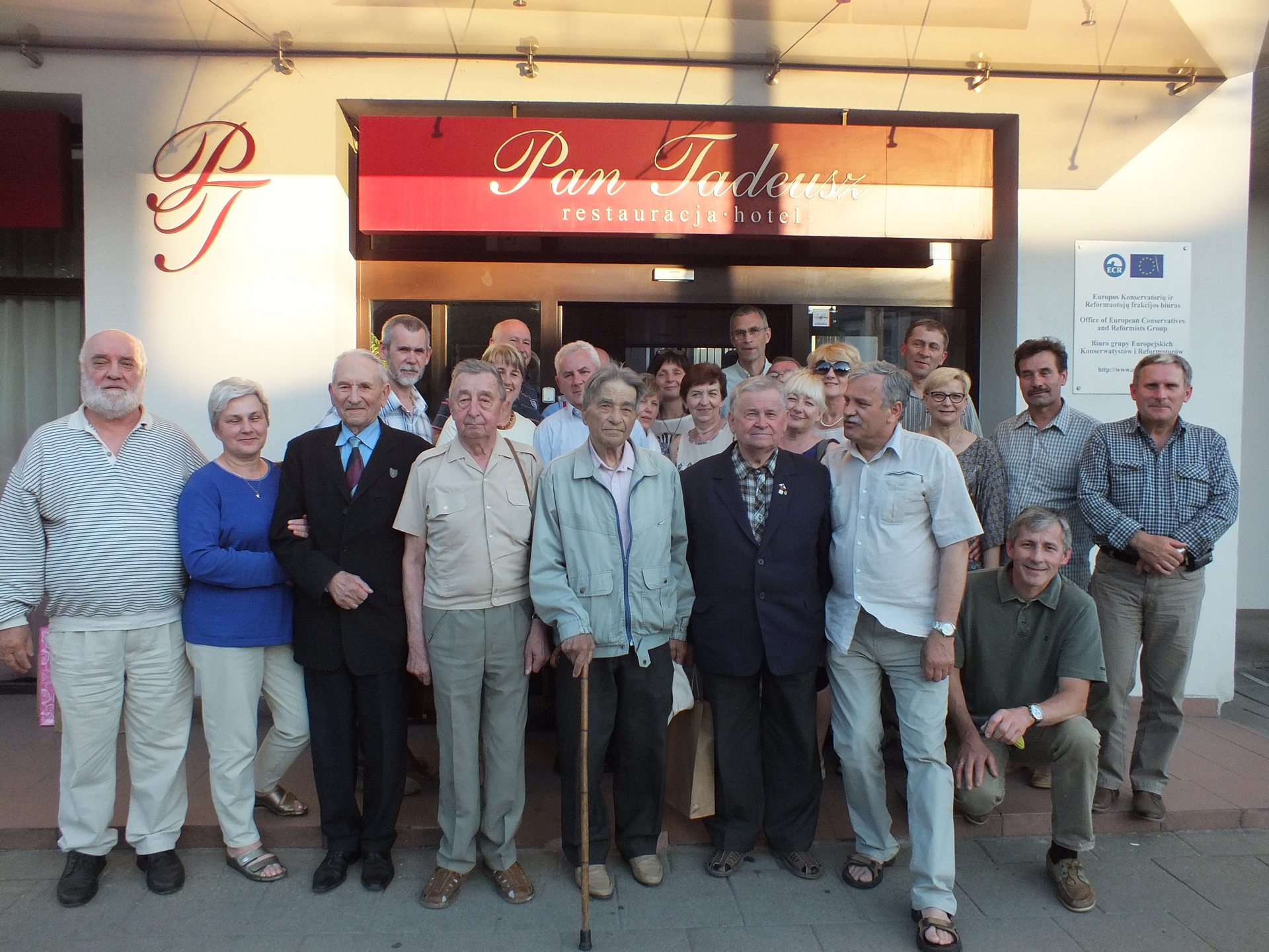 Stanisław Radziewicz - trzeci od lewej